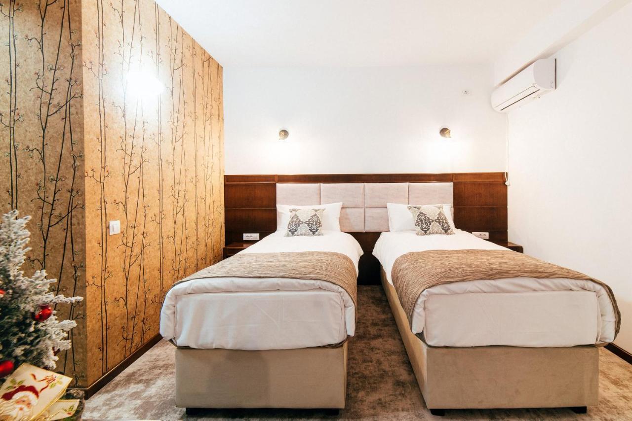 Hotel Buchenland Gura Humorului Eksteriør billede